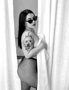 Ariel_whore_Dirt Public slika 6