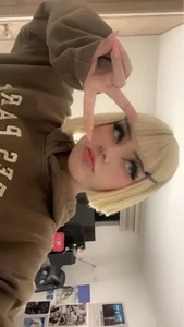 _Wynne의 Blonde 앨범 섹스 사진 1개