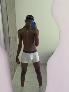 Harry_Jasoon Chilling Pic 9