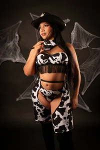 Sophia_Brunett my costume Pic 3