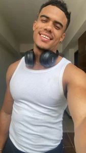 dominicsalazar's Yo Sex Photo 4