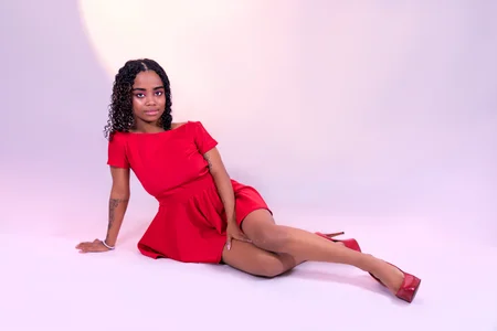 Spicy_Cinammon 💋 One smile and you’re already mine. Poză