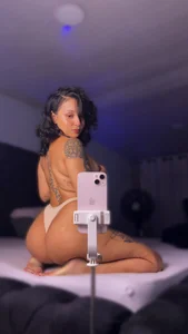 louisemv21 Public Pic 5