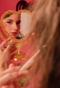 nina_pons Be my valentine! Pic