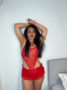 ScarlettWest__ Public 圖片