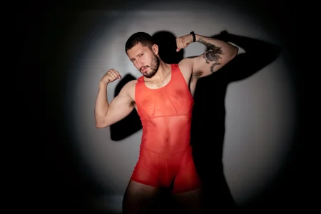 Red stuck to my body de Nathan_rivers  Imagens