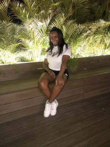 SaraiEvans Public Pic 2