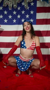 cristinapuerta_ Happy independence❤️🤍💙 Immagine  2