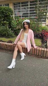 EmmyCortez 🪷📷How nice it is to have a walk and some photos. 📷🪷 Pic