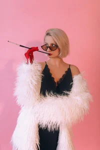 Avery_Wilson Dressed Up 💋 Pic 6