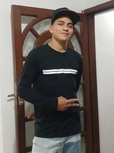 NikoHot_anatole Hola bb te espero รูป 