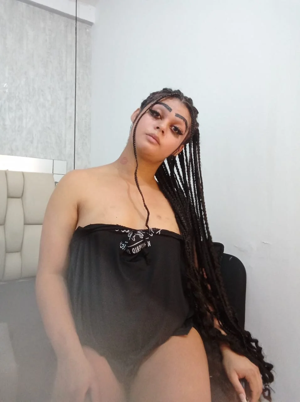 bella_adaams Image populaire  320