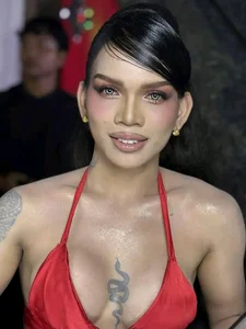 hungry_cock22 Public Pic 3