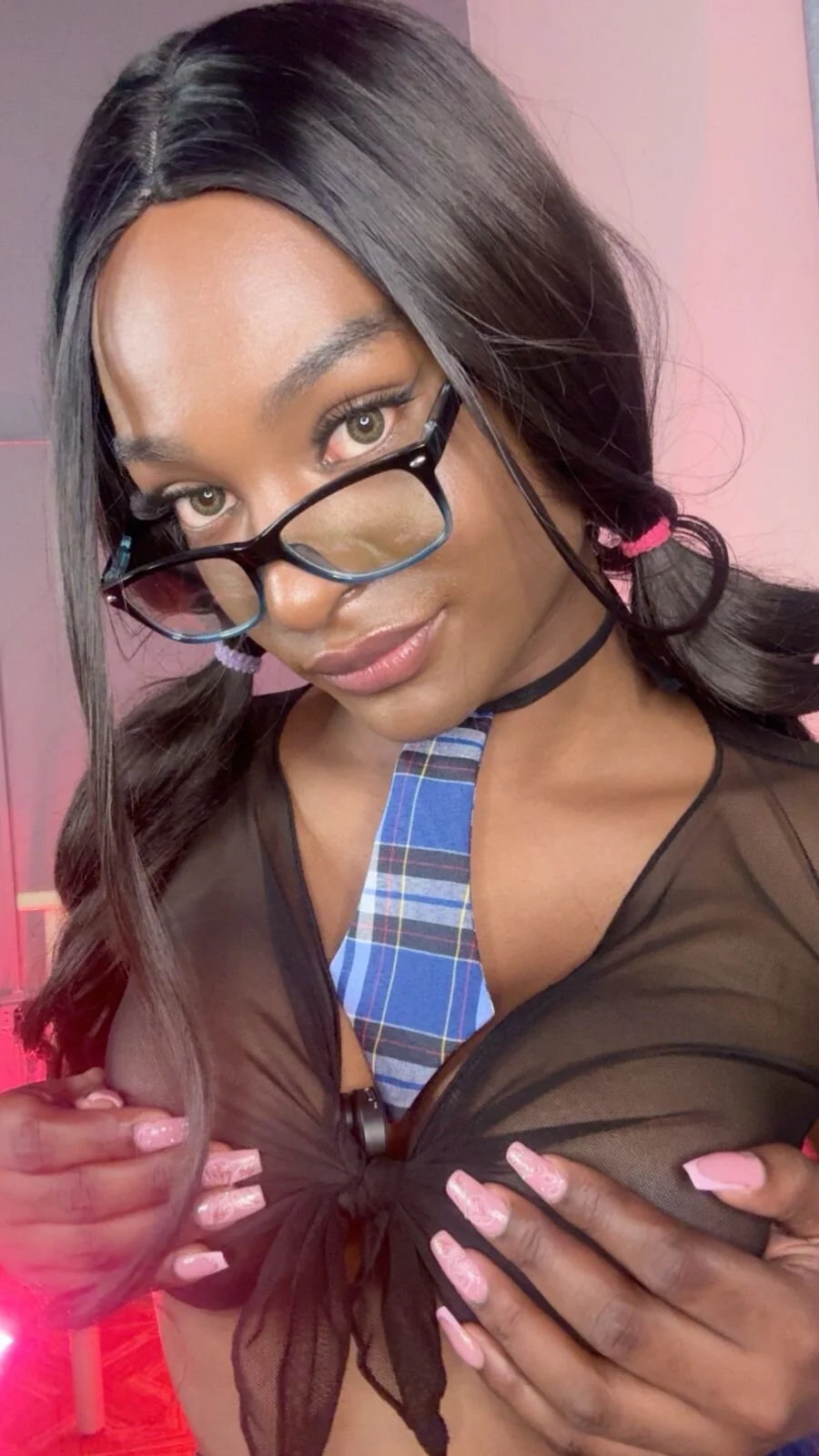 Трендове зображення  4841 nahomi_campbell