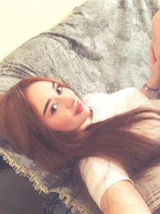 Mira_Blow darling Pic 2