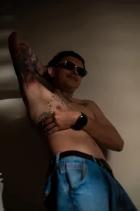 Public de TommyHolland  4 Imagens