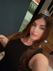 foreignlauren14 Public Immagine 