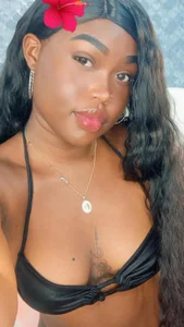 ThianaGarcia ebony girl 👄 Gambar 2