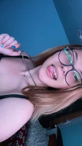 MishaLOVE Public Pic