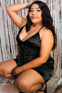 MeghanBurn BIRTHDAY GIRL ♥ Pic 2