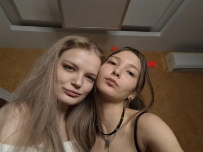 DongMolt Klara and shelly Pic 2