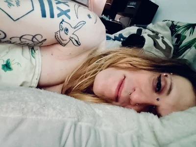 daisyglazedontgo: Public ( 4 фото)