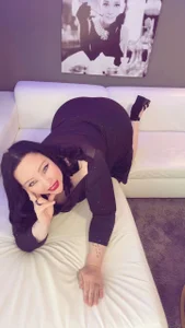 CurvyNorayaInk Public Pic