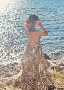 JuliaRichard Relaxation 🤗 Gambar 2