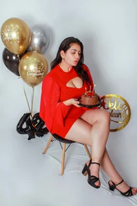 MEYLAGIA happy birthday to me 🎉🧁🎁😍 Pic 4