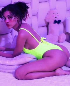 LillyDolls23 Take whatever you want Foto 2