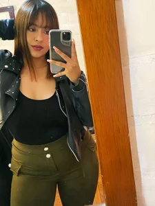 Public de mia_bonneett  6 photos