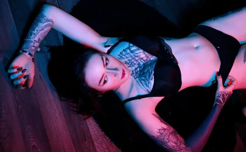 _HelenCarterのSexy Blackの 5枚の写真