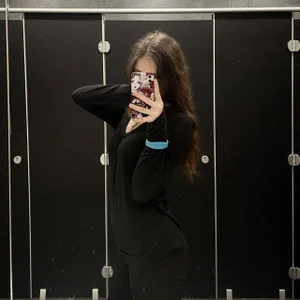 ArlineWiewel Public Pic 2