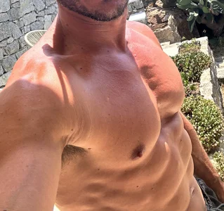 Public de top_body_82  2 photos