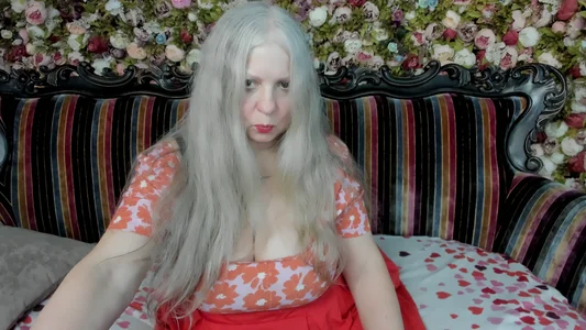 mariabelladonna Red Pic 6