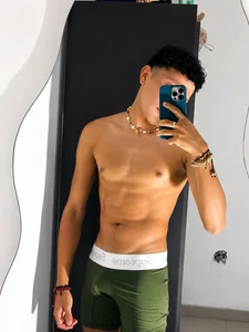Robert_smith26 Kaled❤️ig/ its.miguelxl Bilde 3