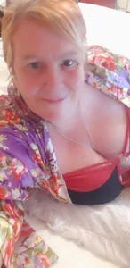 Playful_MILF_Demi Public 사진 5