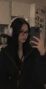 EileenKowalske Do the glasses suit me? slika 4