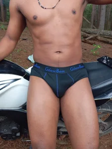 AlejoKhalifa_ In boxers  3টি ছবি