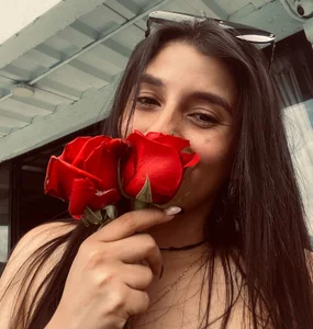 in the street, relaxed🫣🏙️❣️ od MiaTaylorSweet  3 snímek