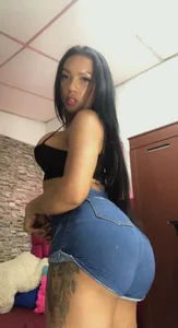 brunette_horny1 Public Pic 2