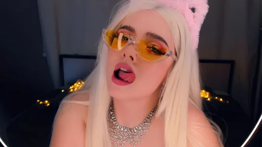 EmillyBones Blonde Bilde 3