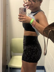 ebonyteen32 Public Pic 6