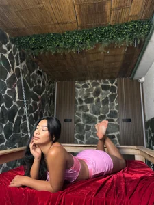 MeganCruzGB Something for you 🌳 Immagine  3