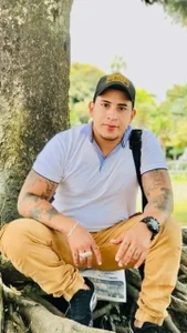 Aaron g de Jhonjordan  4 Imagens