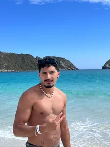 Axxxel90 Public Pic
