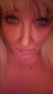 EvieYvonne69 Public Pic 5