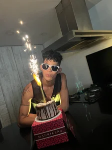 KamiSuarez: My Birthday! ( фото)