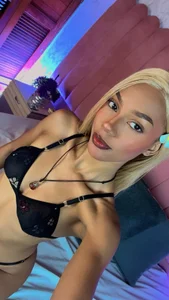 aylacallowey candy 🤩😋 Pic 2