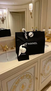ParisianDollPublic Bild 7